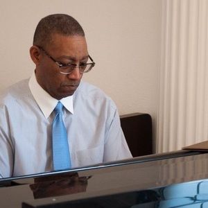 Meet your Posher, Derick